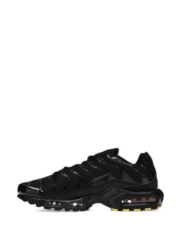 Nike
tenis Air Max Plus Triple Black