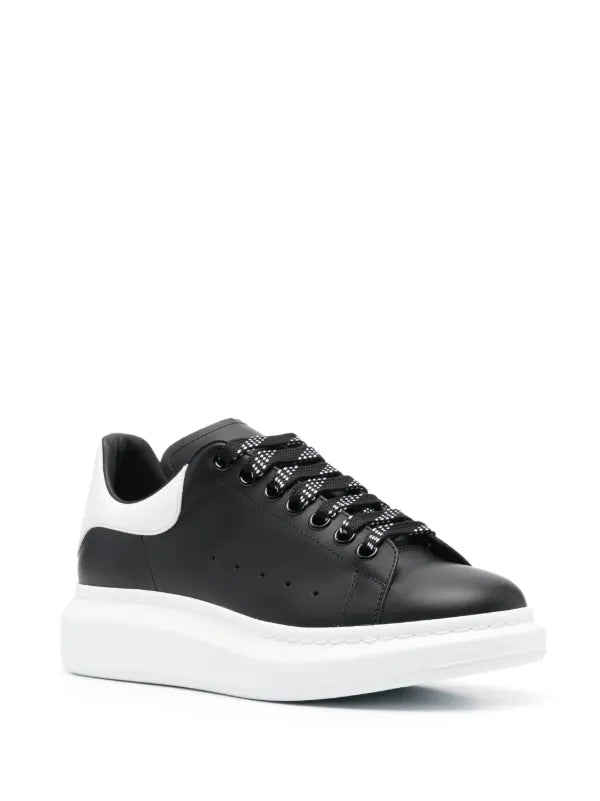Alexander McQueen
tenis Oversized